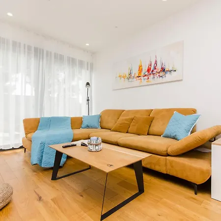 Wendy Apartment *